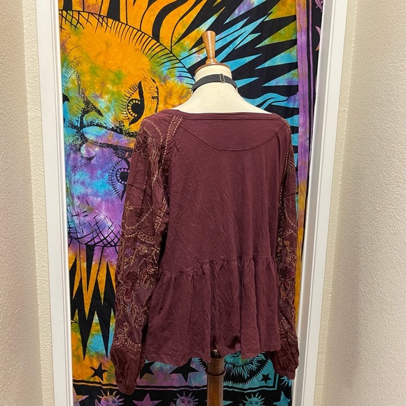 🌈 Lovely lace embroidered top - Picture 6 of 11